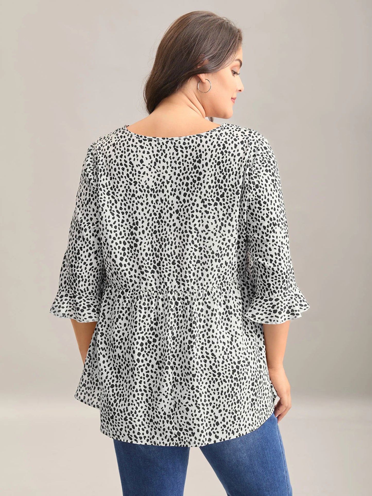 Leopard Print Ruffled Detail V-Neck Blouse