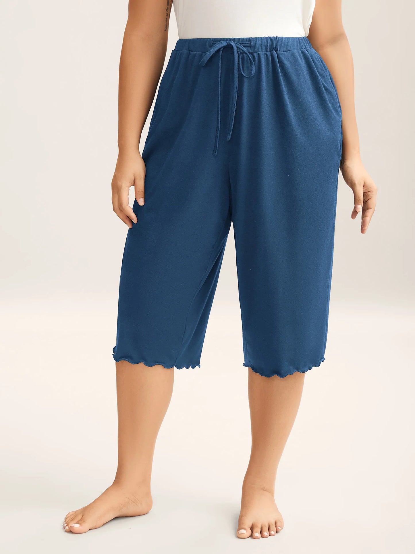 Supersoft Scalloped Hem Straight-Fit Lounge Bottoms