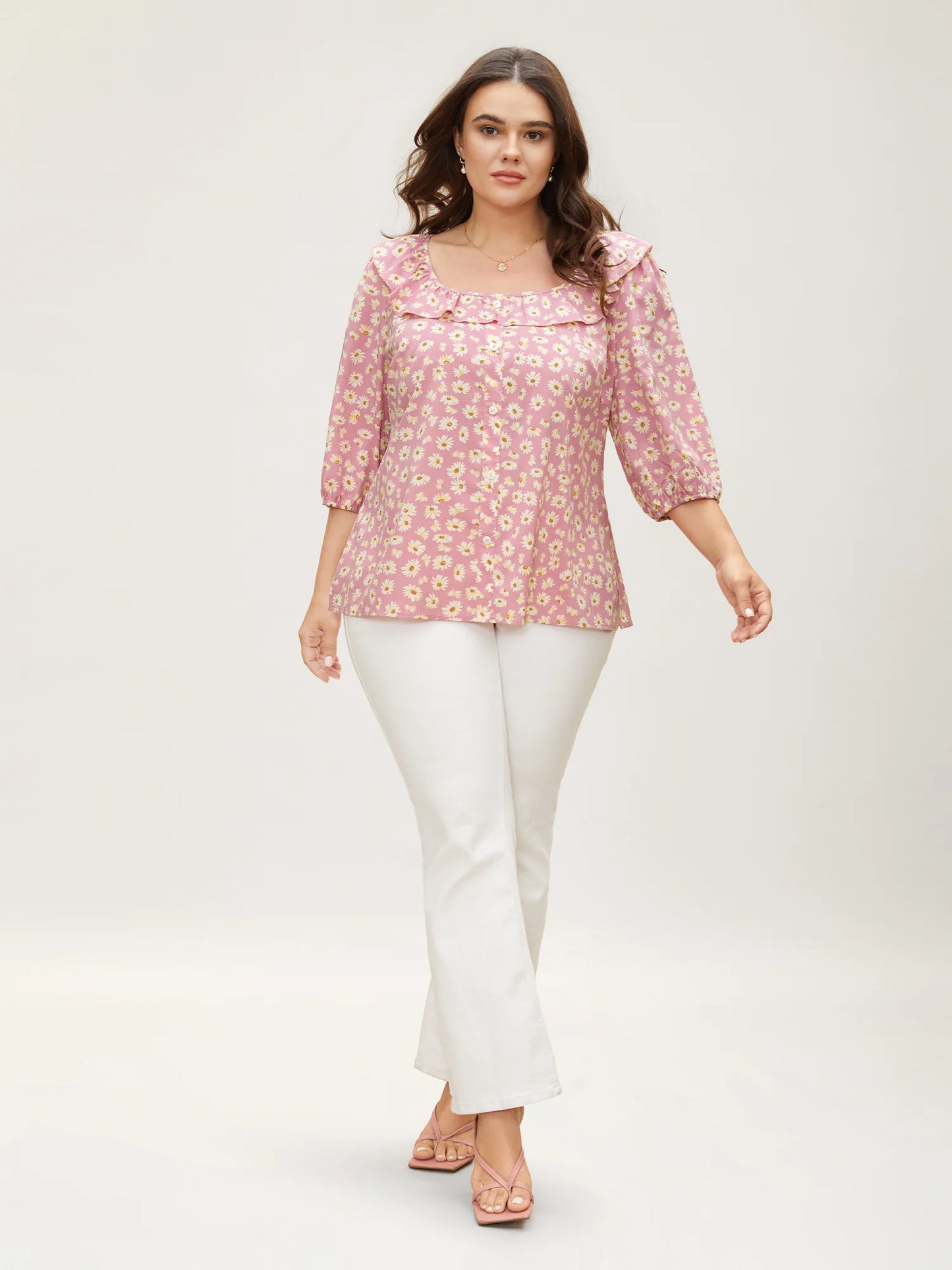 Daisy Patterned Ruffled Collar Blouse