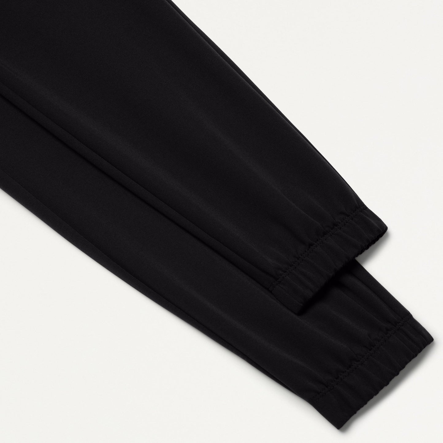 Jace Skinny 7-Pocket Scrub Jogger - Black